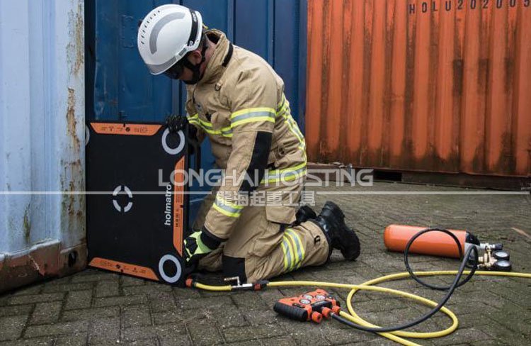 荷馬特holmatro救援起重氣墊應用 荷馬特holmatro救援起重氣墊應用