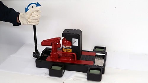 EAGLE帶滑臺趾形千斤頂使用說明